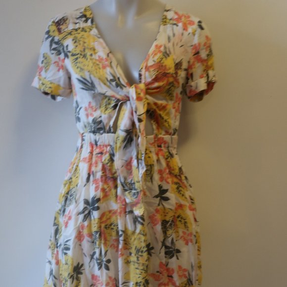FREE PEOPLE FLORAL FRONT TIE MINI DRESS 2 * - Picture 3 of 7